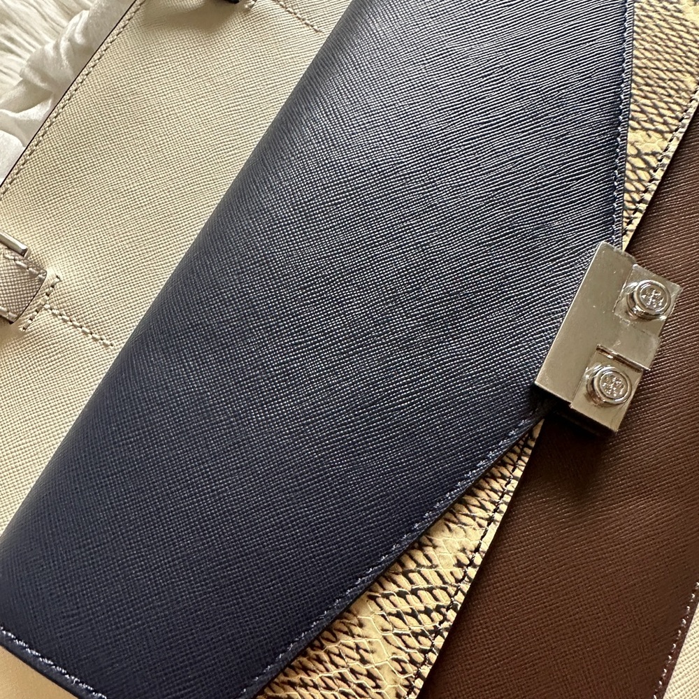 Tory Burch  Triple-Compartment Tote Bag with detachable wallet